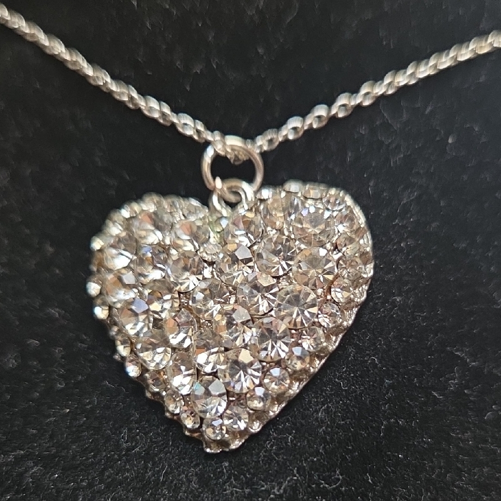 Sparkling Crystal Heart Pendant Necklace - Silver